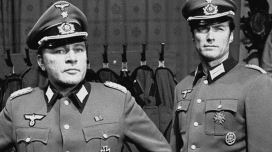 DIENSTAGS AGENTEN 11